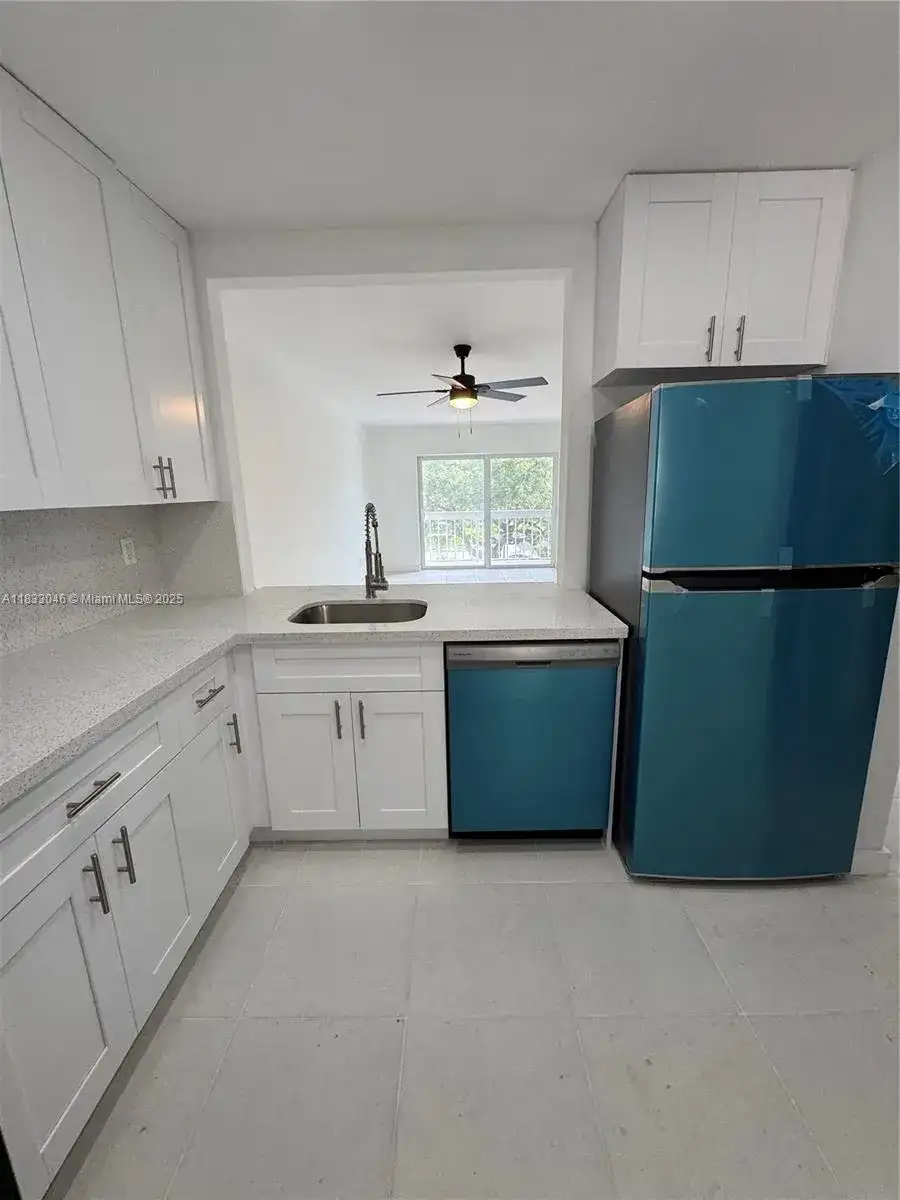7915 Camino Real # 302, Miami FL 33143 photo 5