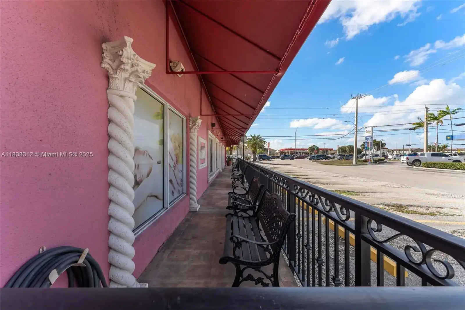 7885 W 28th Ave, Hialeah FL 33016 photo 2