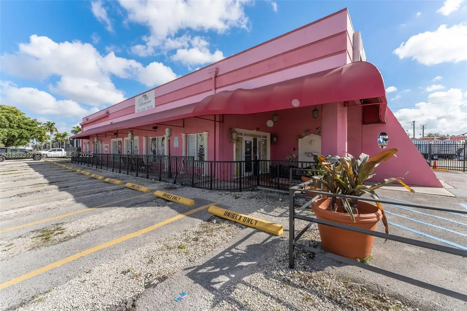 7885 W 28th Ave, Hialeah FL 33016 photo 3