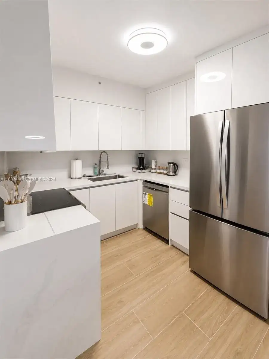 1500 Bay Rd # 724S, Miami Beach FL 33139 photo 3