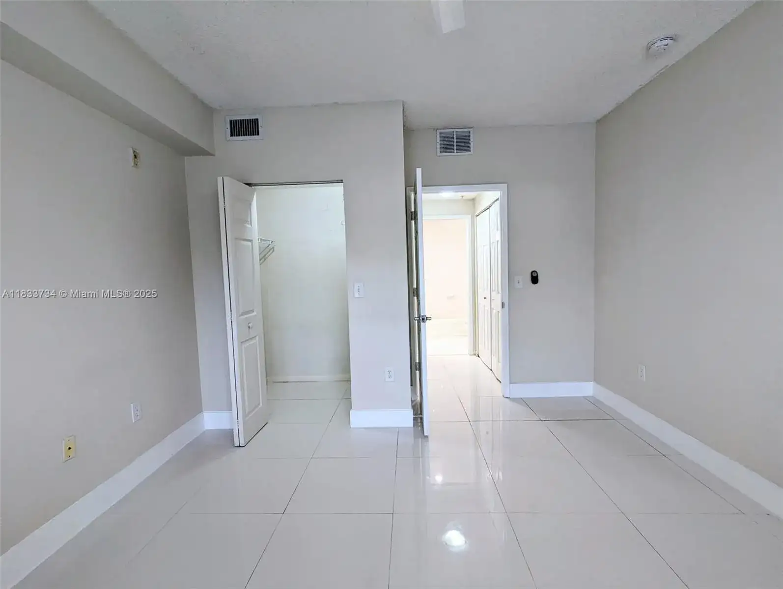 8010 N Nob Hill Rd # 103, Tamarac FL 33321 photo 3