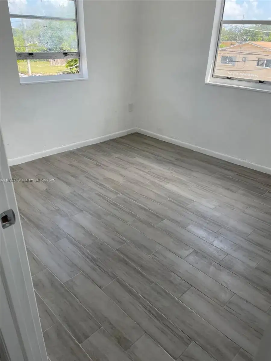 1261 NW 59th St # 4, Miami FL 33142 photo 4