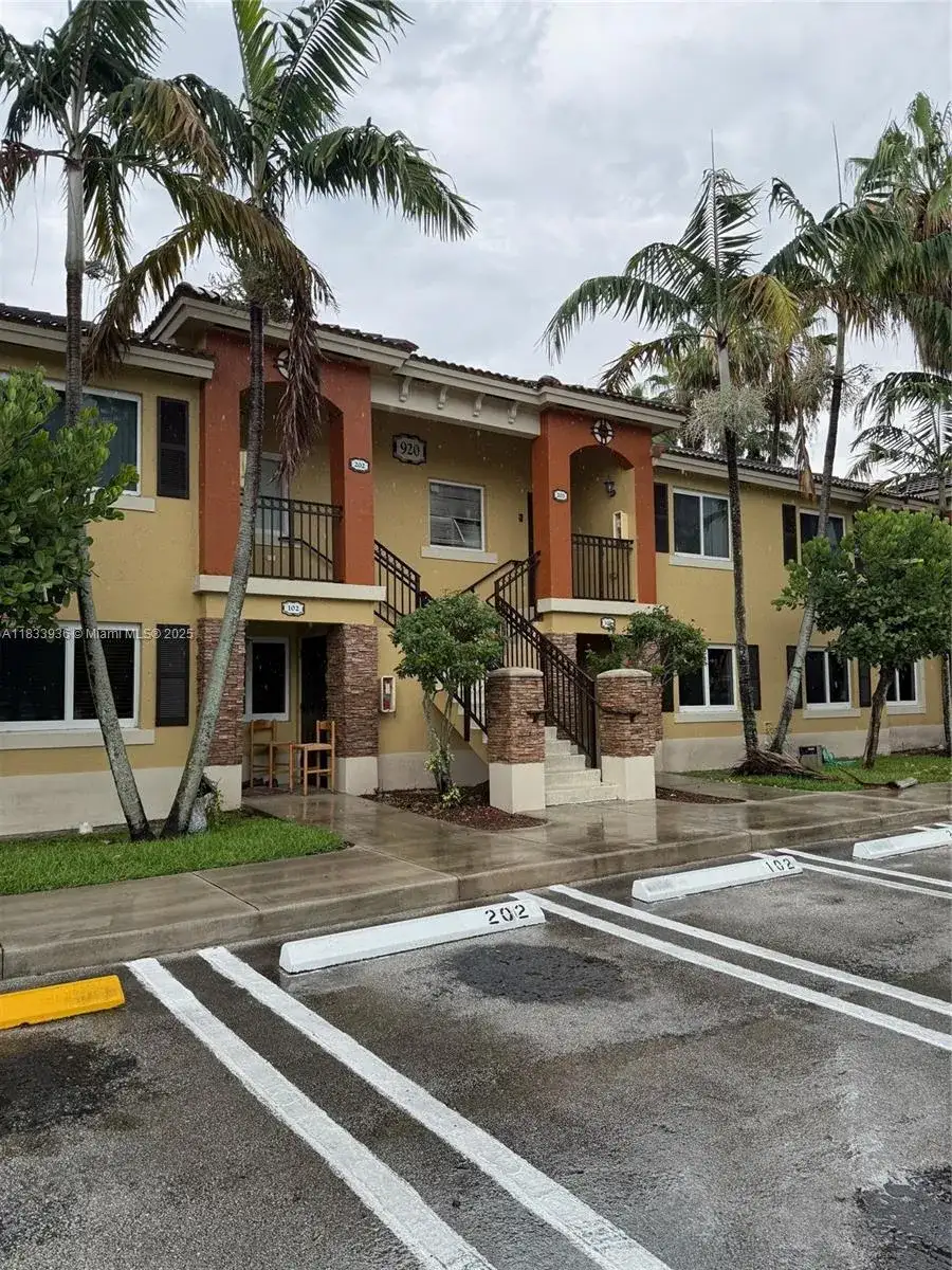 920 NE 33rd Ter # 103, Homestead FL 33033 photo 2