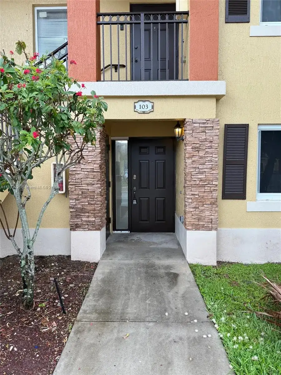 920 NE 33rd Ter # 103, Homestead FL 33033 photo 3