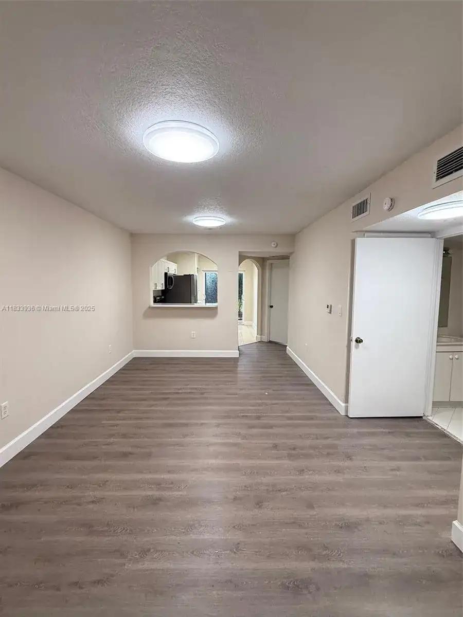920 NE 33rd Ter # 103, Homestead FL 33033 photo 4