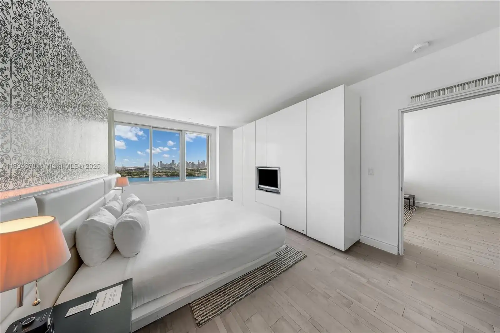 1100 West Ave # 1614, Miami Beach FL 33139 photo 2