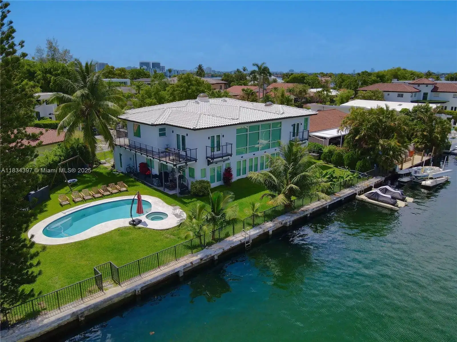 13300 Biscayne Bay Ter, North Miami FL 33181 photo 2