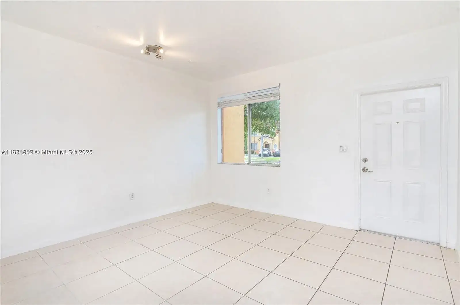 1538 SE 24th Ct # 213, Homestead FL 33035 photo 2