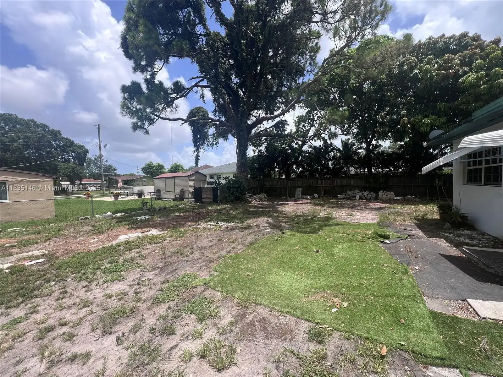 2420 NW 99th Ter, Miami FL 33147 photo 2