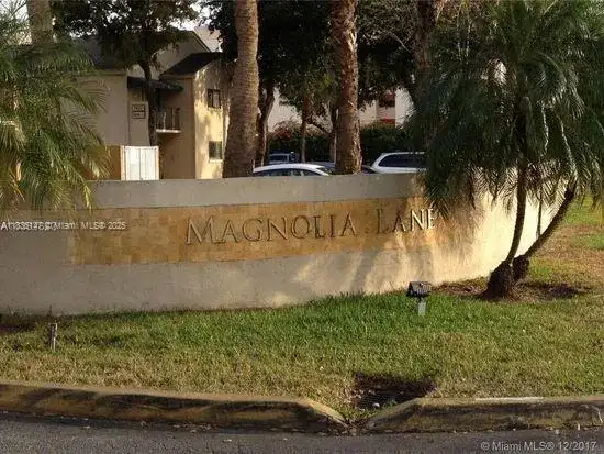 10000 NW 80th Ct, Hialeah Gardens FL 33016 photo 5