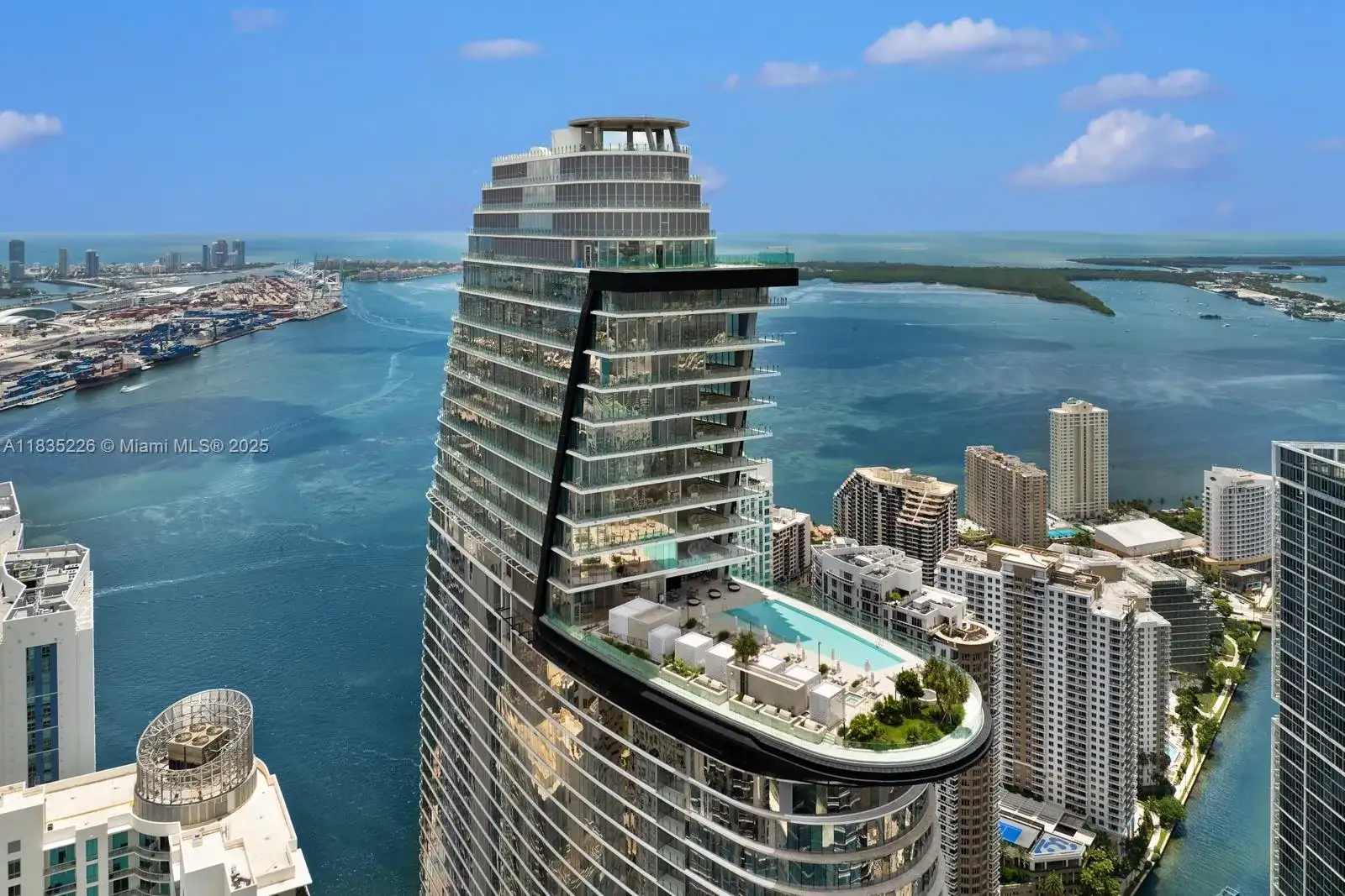 300 Biscayne Blvd Way # 3302, Miami FL 33131 photo 4