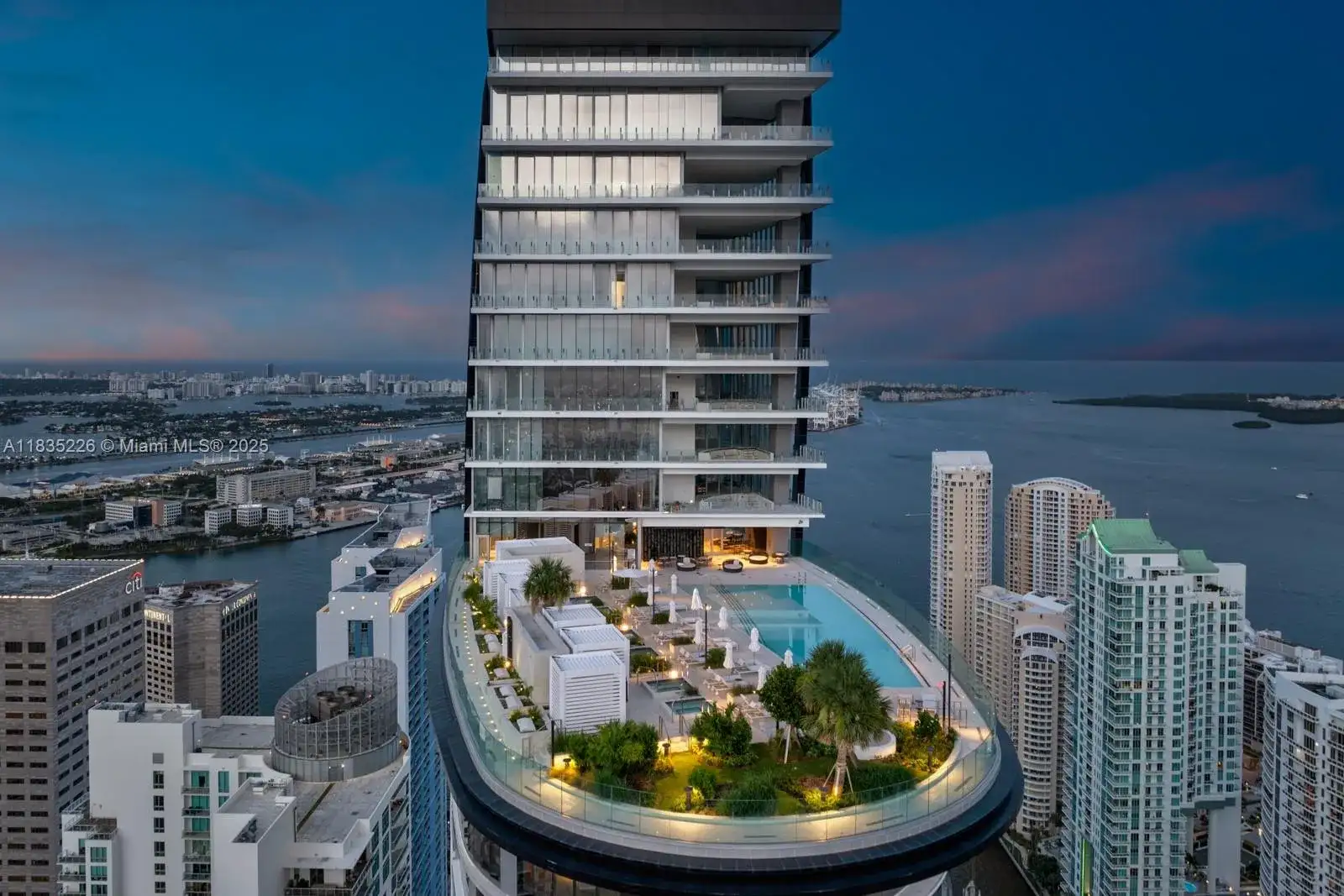 300 Biscayne Blvd Way # 3302, Miami FL 33131 photo 5