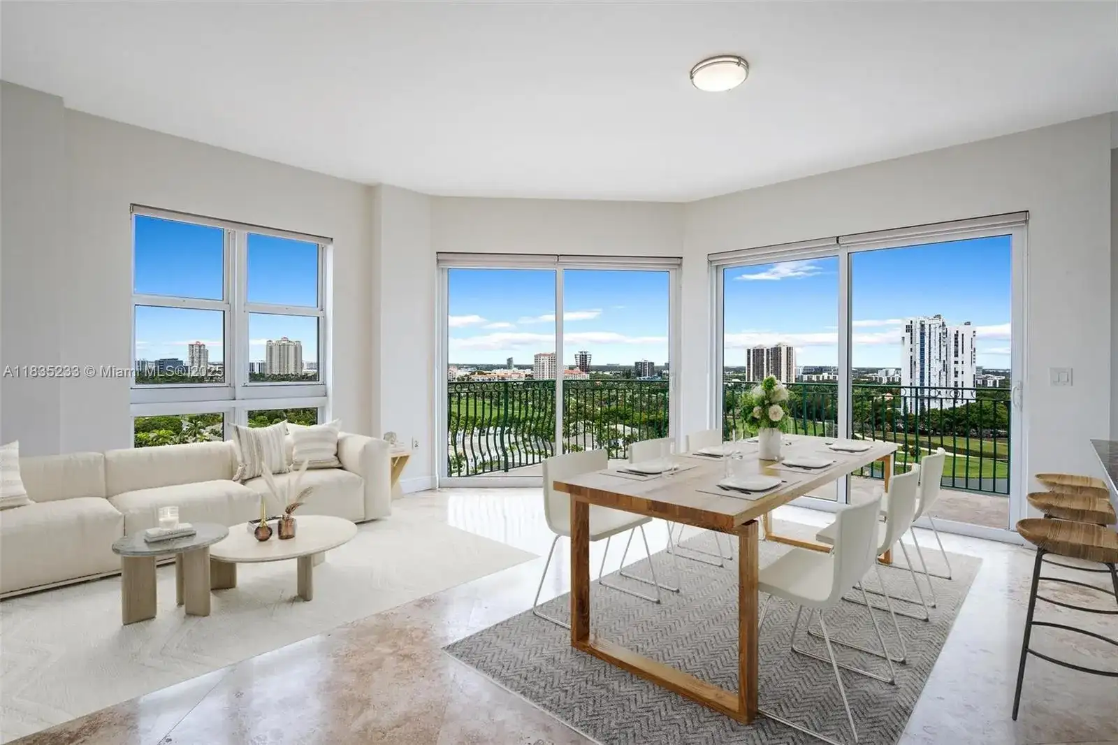 20000 E Country Club Dr, Aventura FL 33180 photo 4