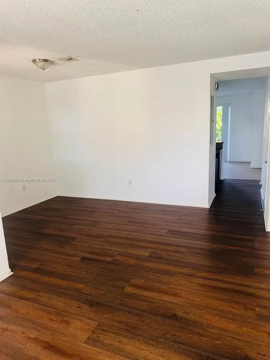 4256 NE 9th St # 4256, Homestead FL 33033 photo 2