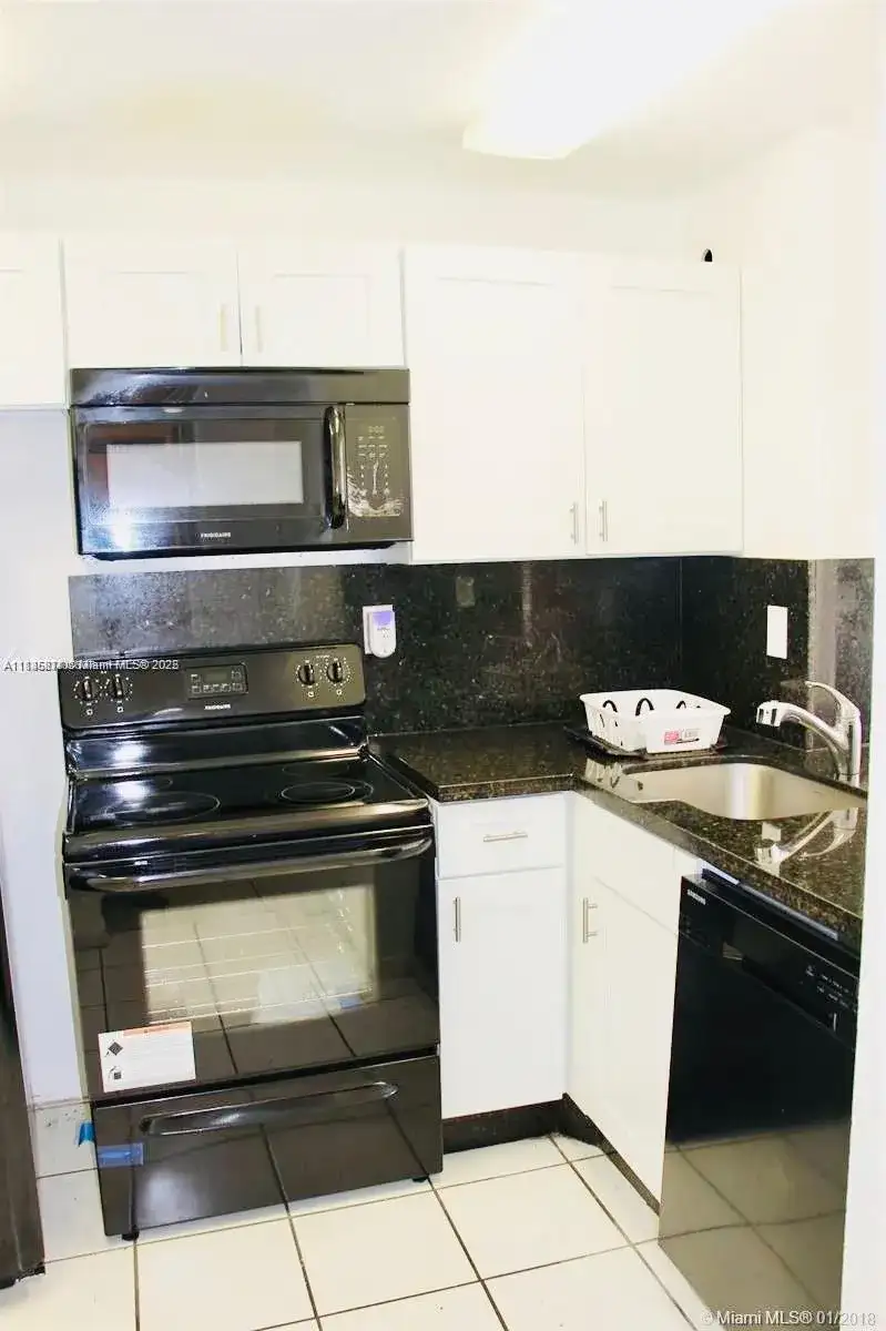 486 NW 165th Street Rd # 404, Miami FL 33169 photo 2