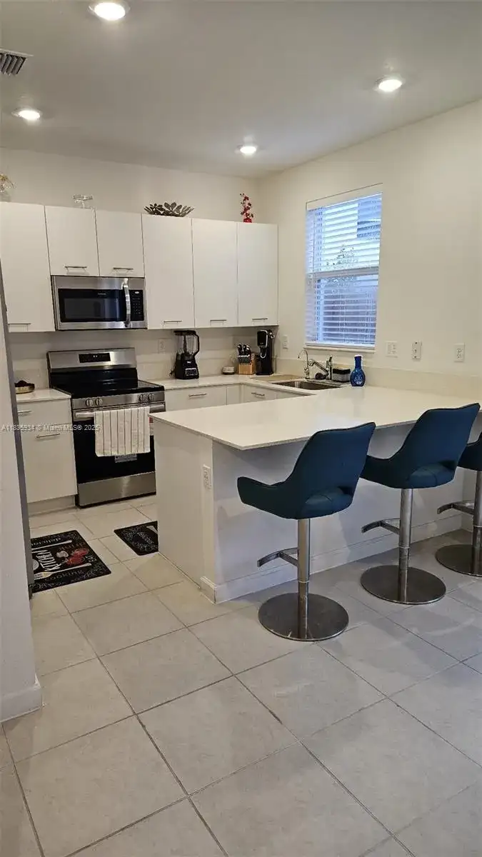 2437 NW 119th Ter, Miami FL 33167 photo 5