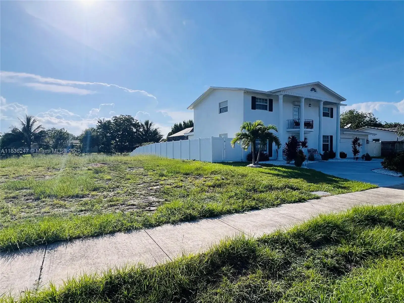 641 NW 42nd Ave, Coconut Creek FL 33066 photo 3