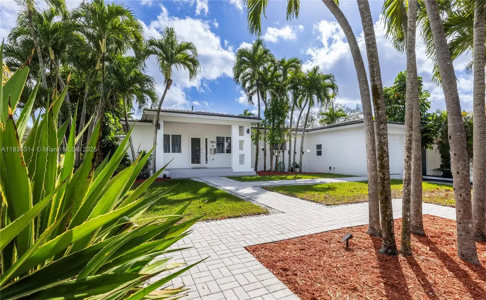 380 Morningside Dr, Miami Springs FL 33166 photo 2
