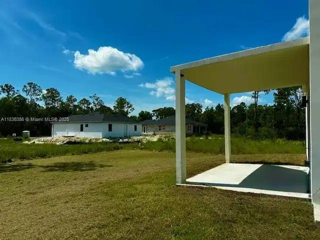 323 Mangonia Ave, Other City - In The State Of Florida FL 33974 photo 5
