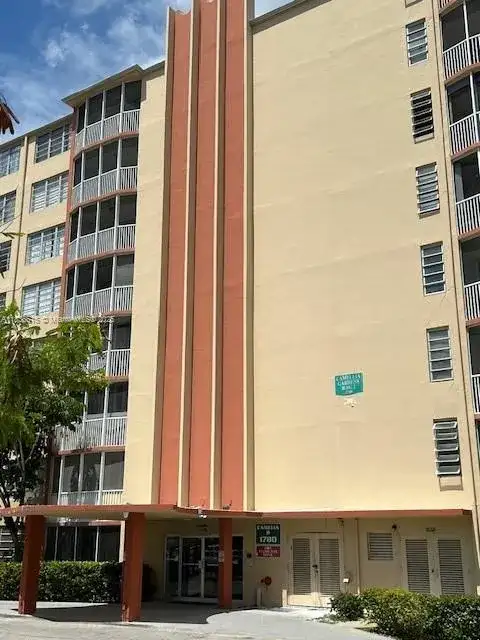 1780 NE 191st St # 2, Miami FL 33179 photo 2