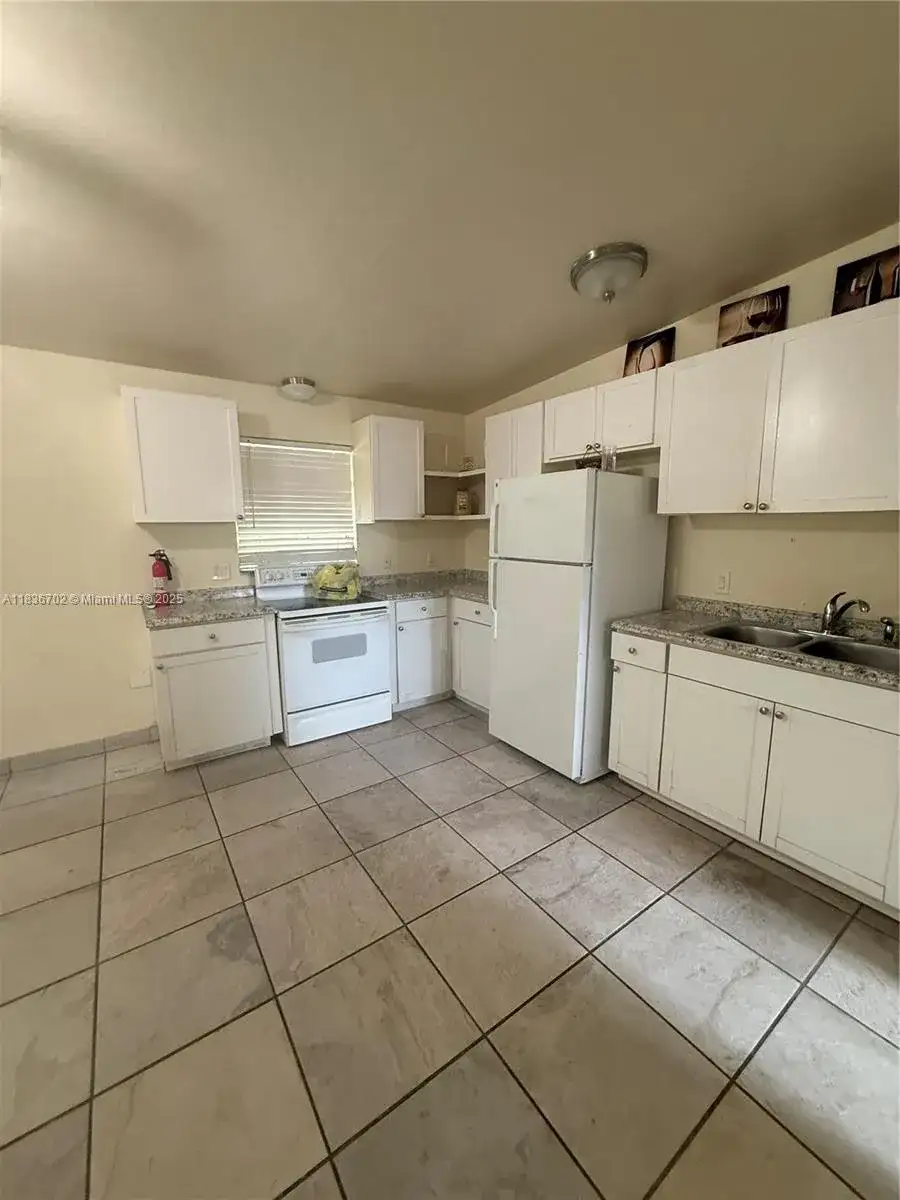 1108 8th way # 1108, Fort Myers FL 33903 photo 2