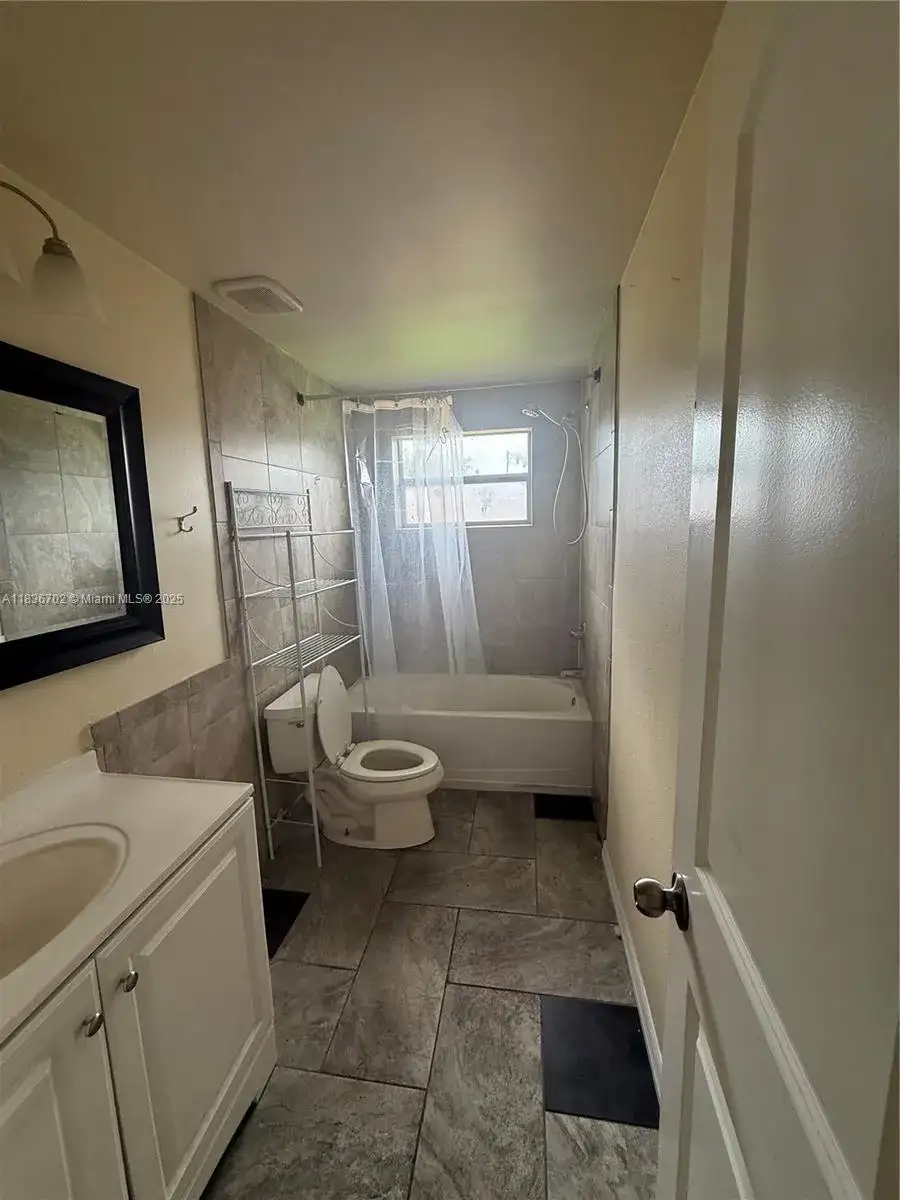 1108 8th way # 1108, Fort Myers FL 33903 photo 5