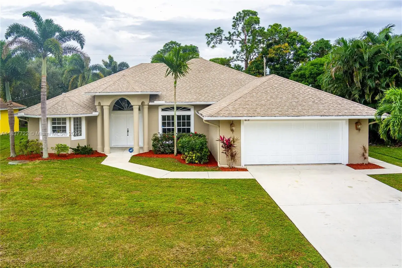 614 SW Twig Ave, Port St. Lucie FL 34983 photo 3