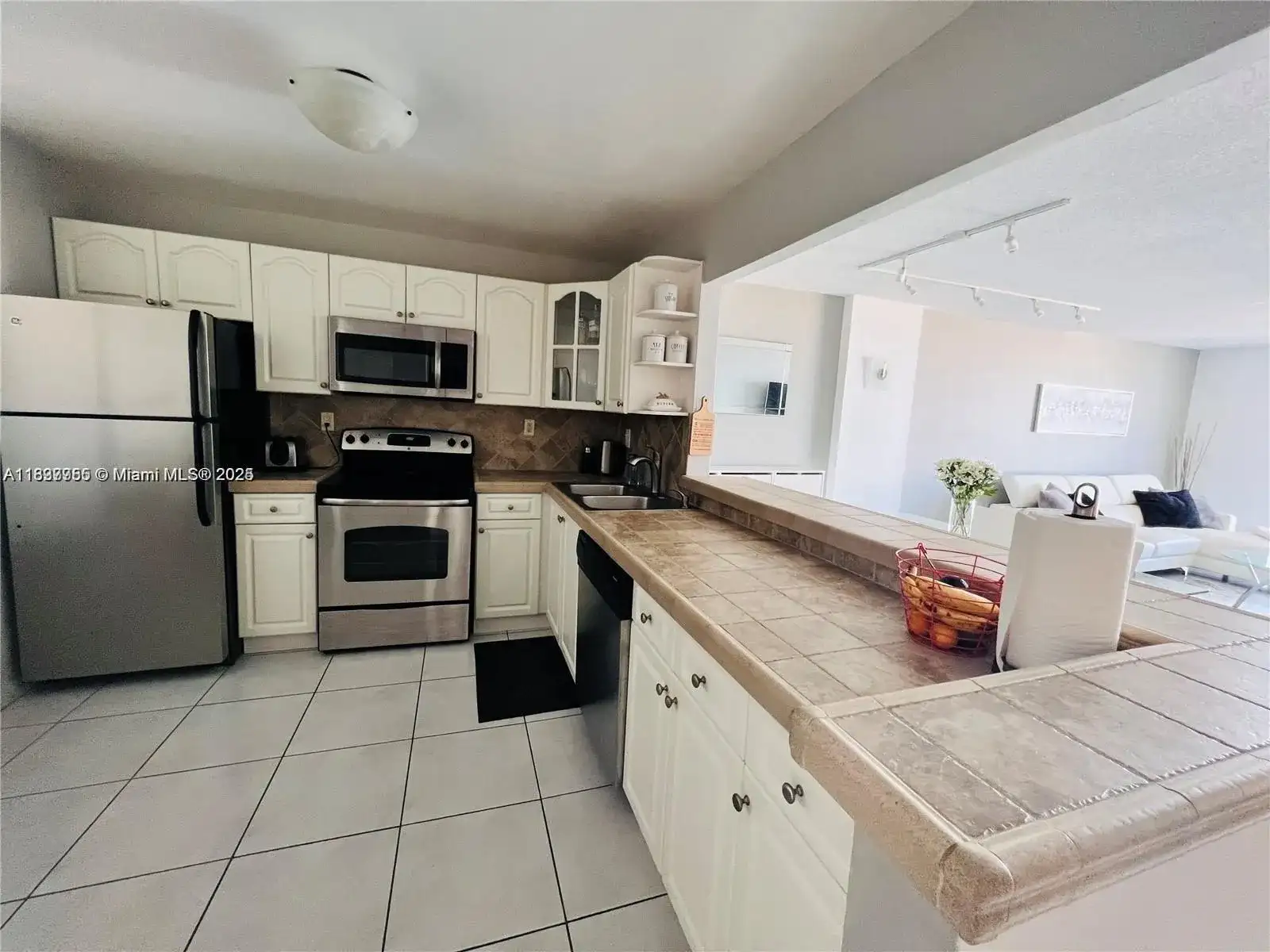 2780 NE 183rd St # 2015, Aventura FL 33160 photo 5