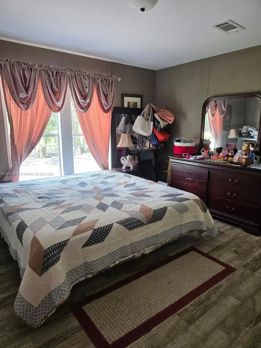 648 Avenida del Sur, Clewiston FL 33440 photo 5