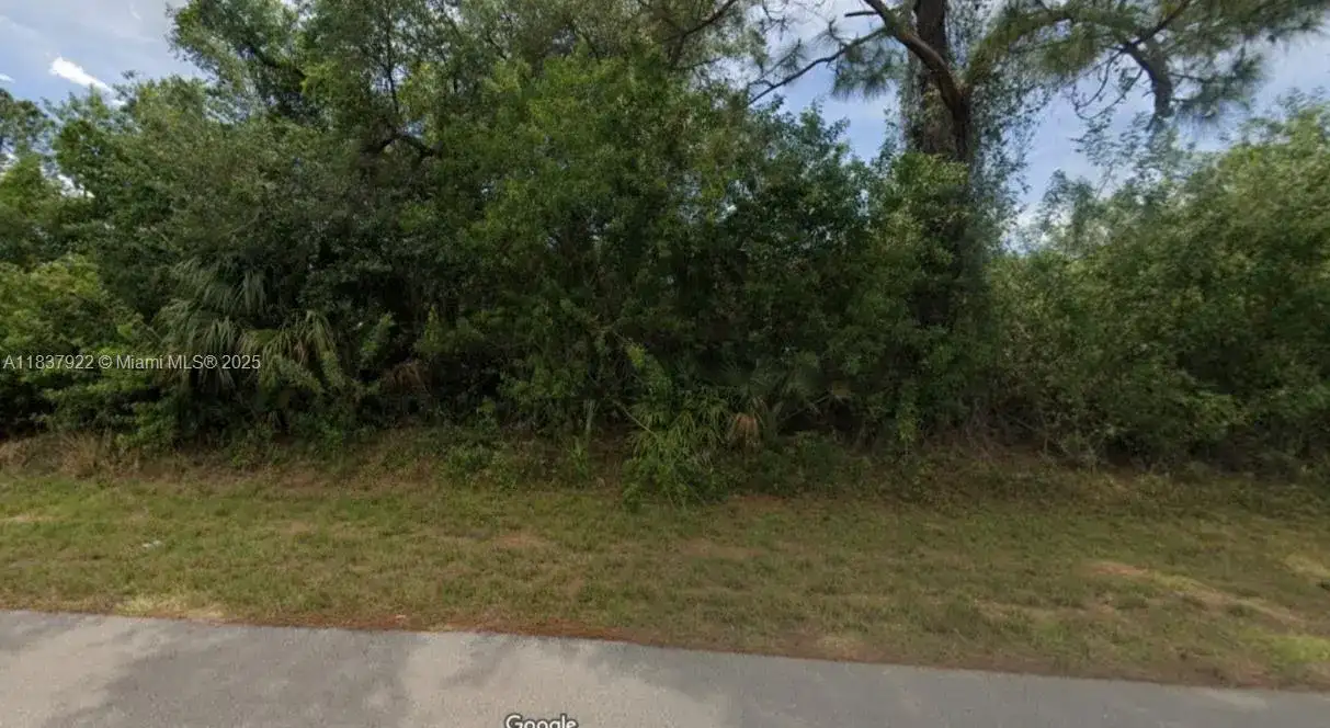146 Genoa Ave S, Lehigh Acres FL 33974 photo 2