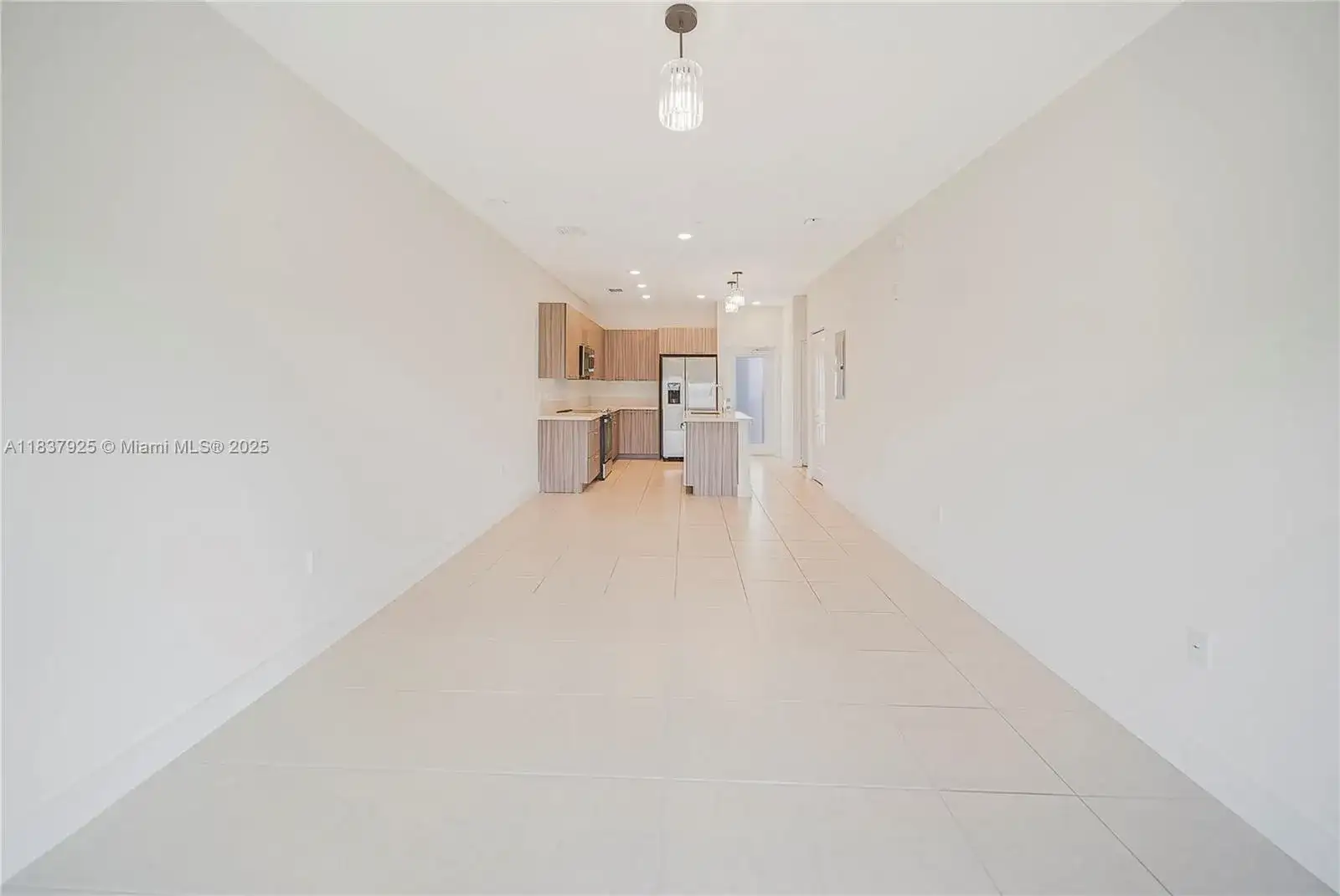 8265 NW 41st St # 307, Doral FL 33166 photo 4