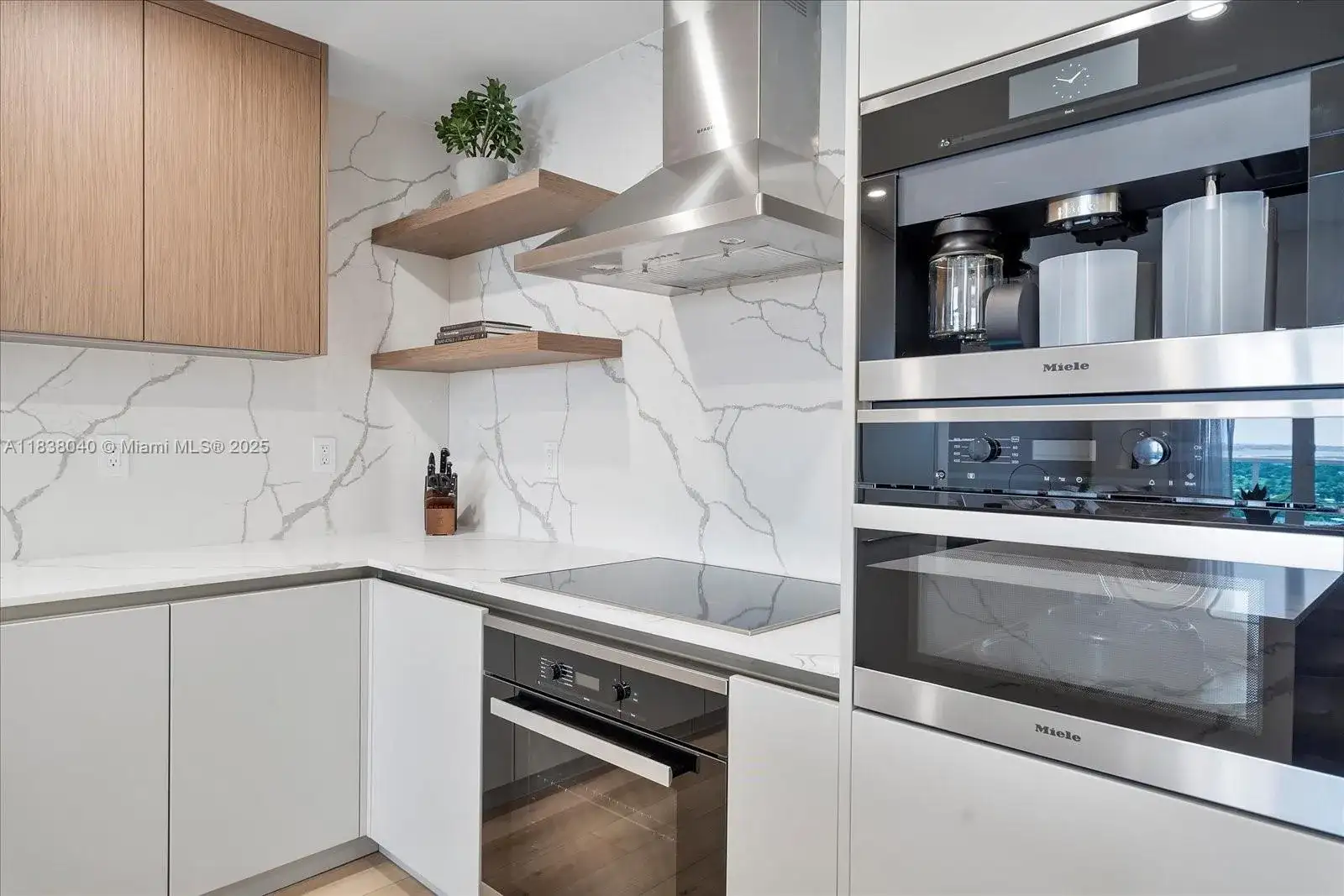 2301 Collins Ave # 1633, Miami Beach FL 33139 photo 4