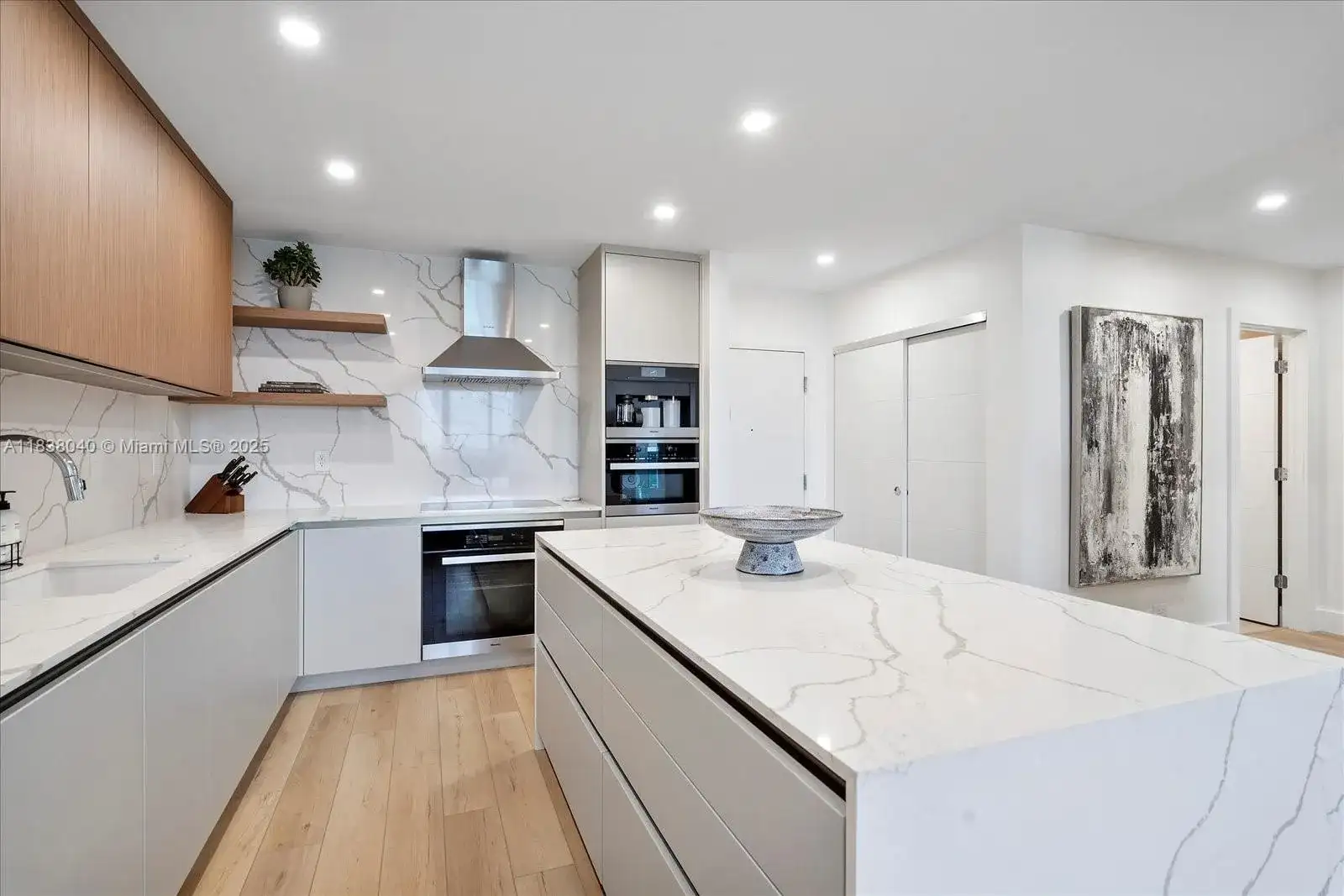 2301 Collins Ave # 1633, Miami Beach FL 33139 photo 5