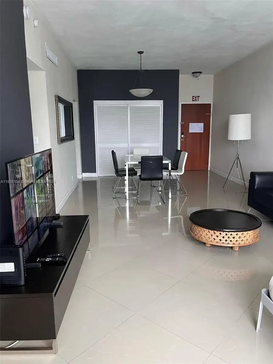 3801 S Ocean Dr, Hollywood FL 33019 photo 2
