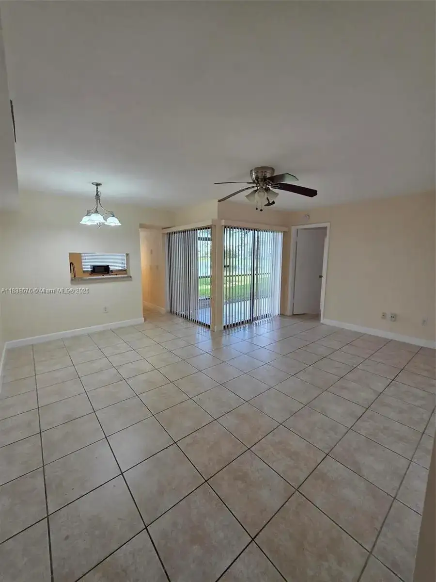 1061 Jefferson Dr # 1061C, Homestead FL 33034 photo 2