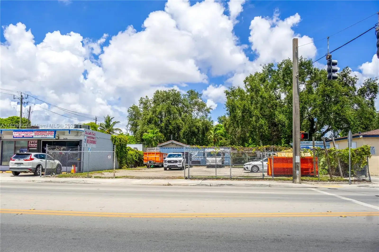 3450 NW 32nd Ave, Miami FL 33142 photo 3