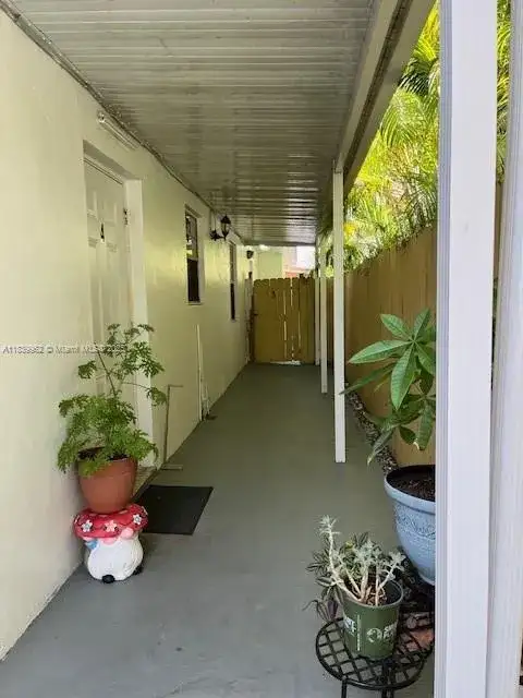 7230 NW 3rd St, Miami FL 33126 photo 4