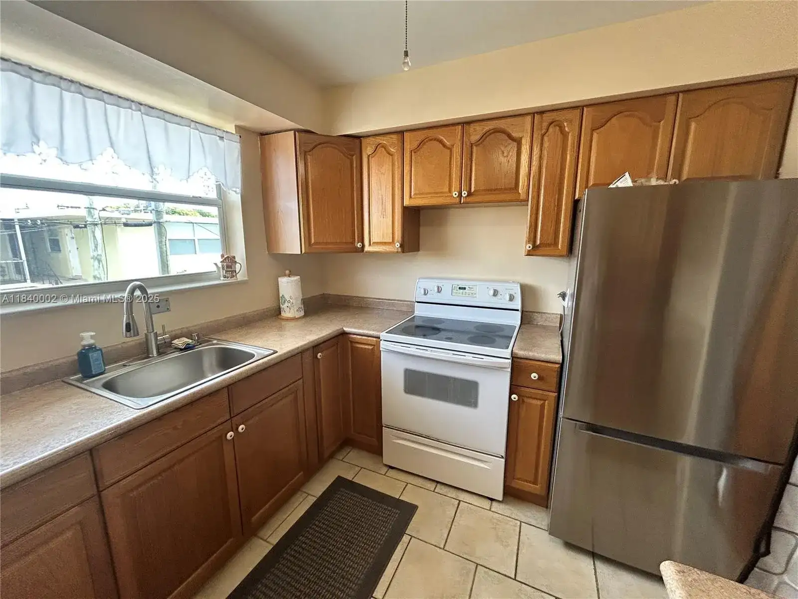 1717 Rodman St # 15, Hollywood FL 33020 photo 4