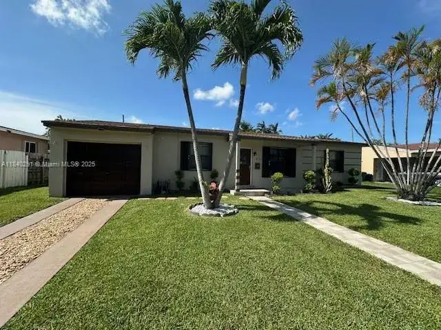 855 NE 178th Ter, Miami FL 33162 photo 2