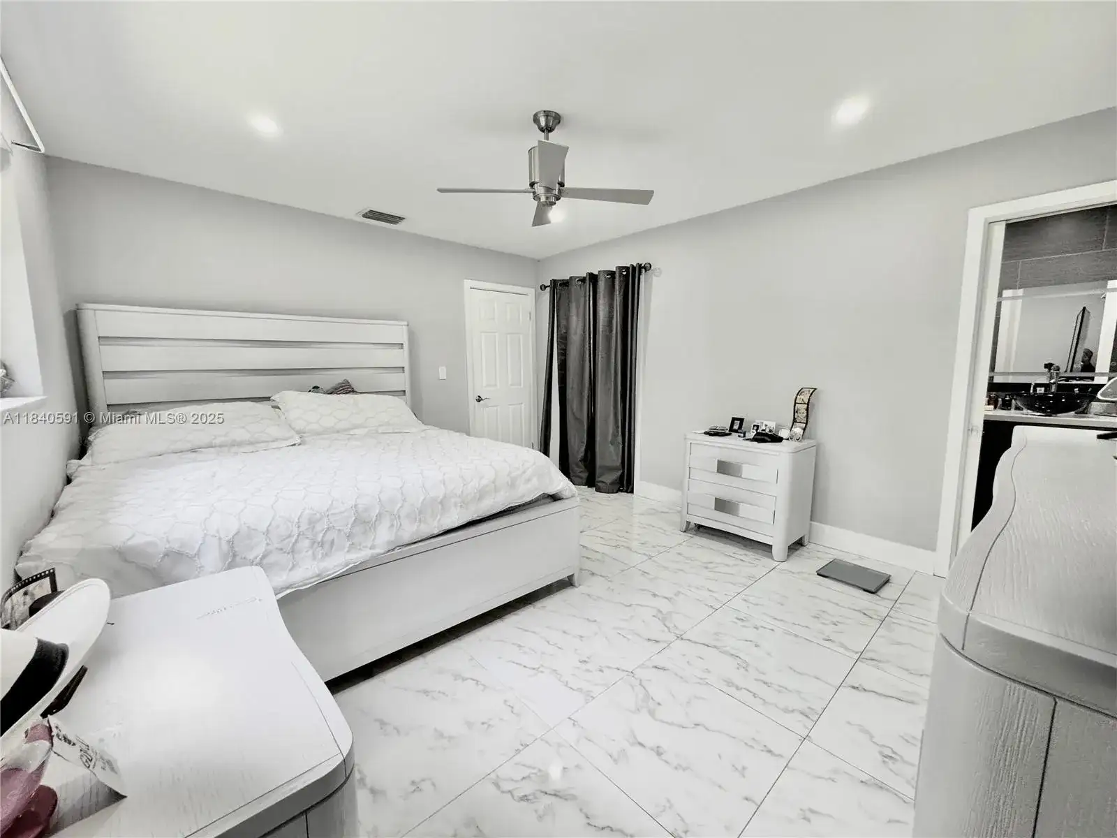 161 NW 46th Ter, Plantation FL 33317 photo 4