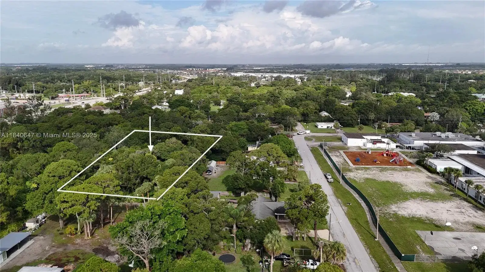 1 Tennessee Ave, Fort Pierce FL 34947 photo 2