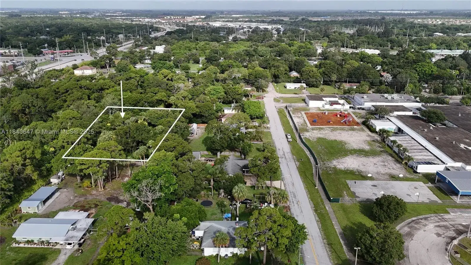 1 Tennessee Ave, Fort Pierce FL 34947 photo 3