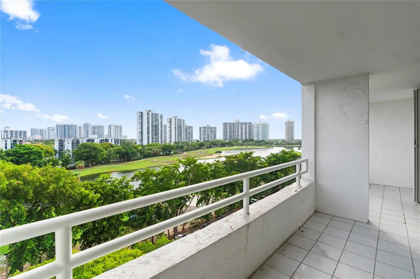 20225 NE 34th Ct # 819, Aventura FL 33180 photo 4