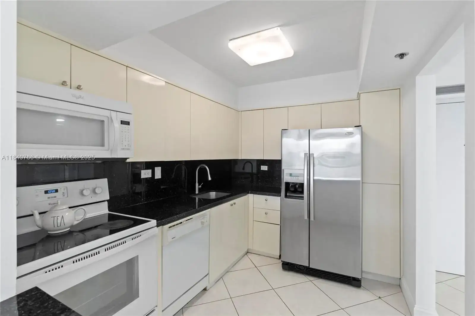 20225 NE 34th Ct # 819, Aventura FL 33180 photo 5