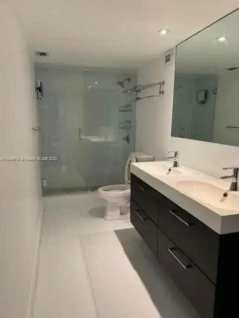 1901 Brickell Ave # B707, Miami FL 33129 photo 4