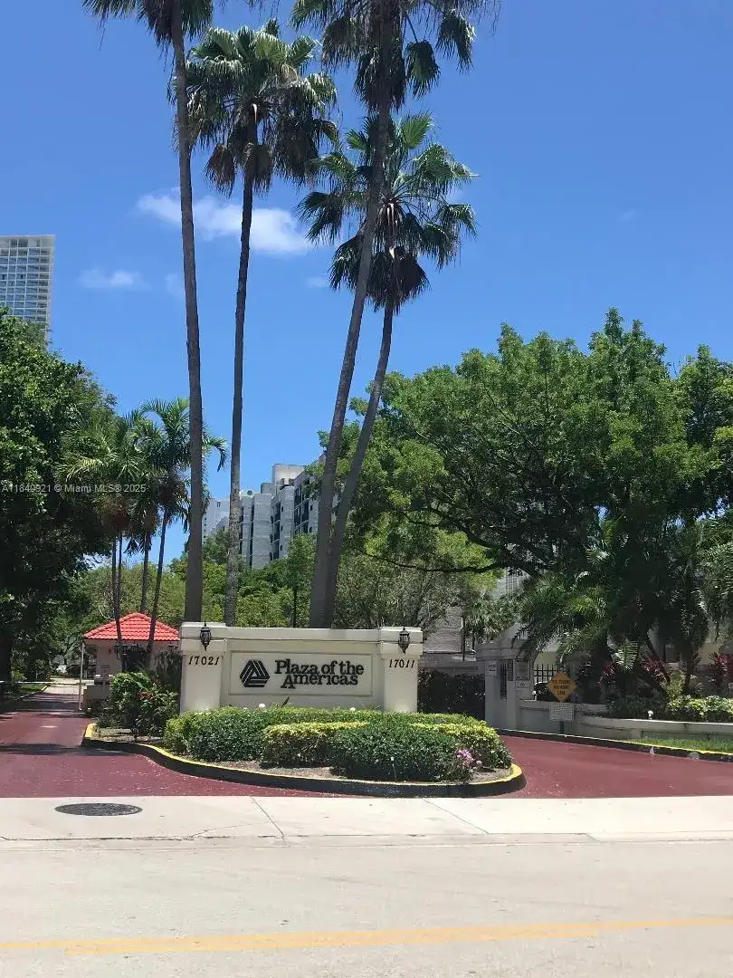 16919 N Bay Rd # 204, Sunny Isles Beach FL 33160 photo 2