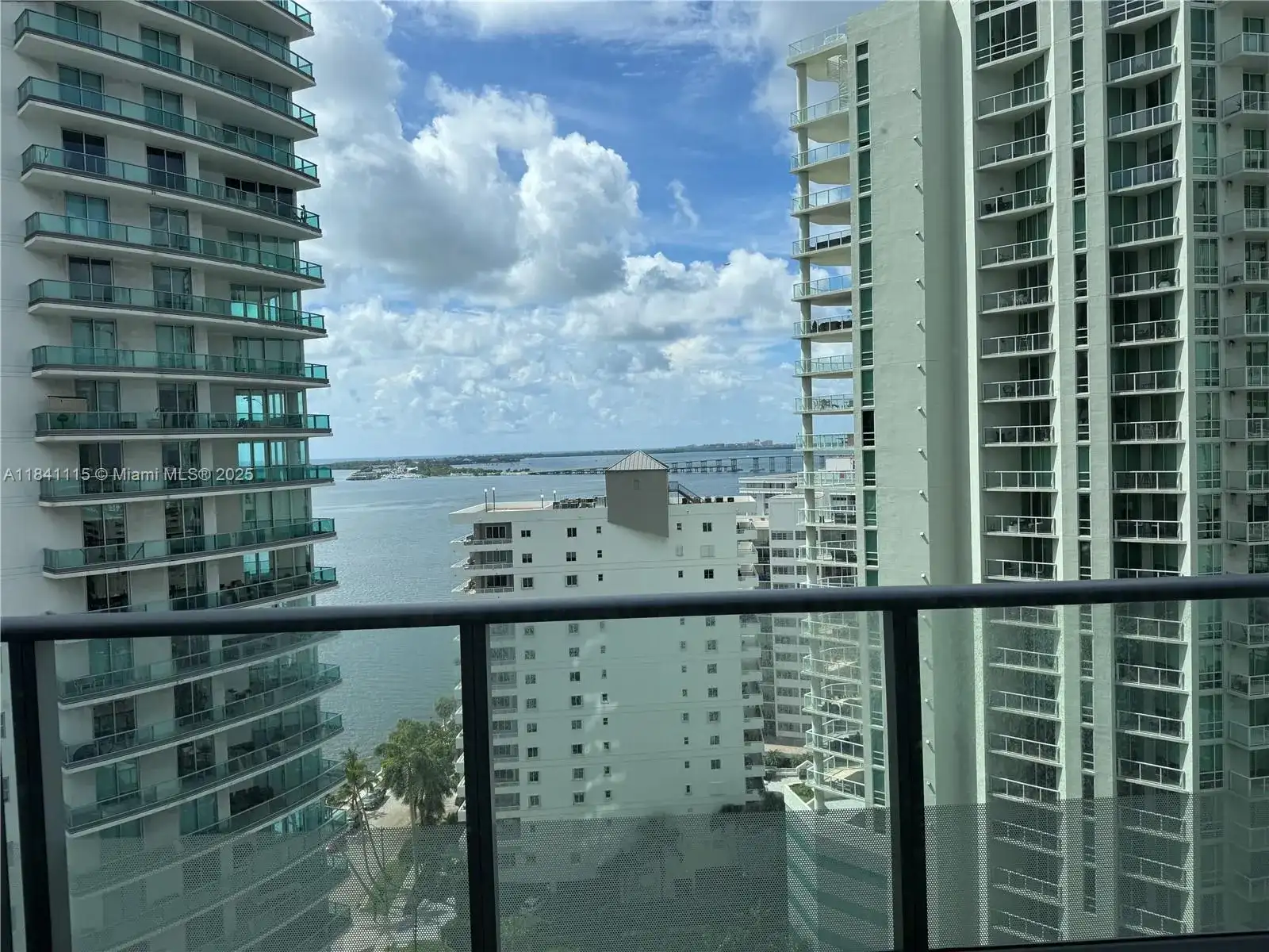 1300 Brickell Bay Dr # 1808, Miami FL 33131 photo 3