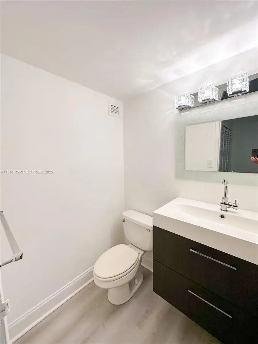 17011 N Bay Rd # 216, Sunny Isles Beach FL 33160 photo 5