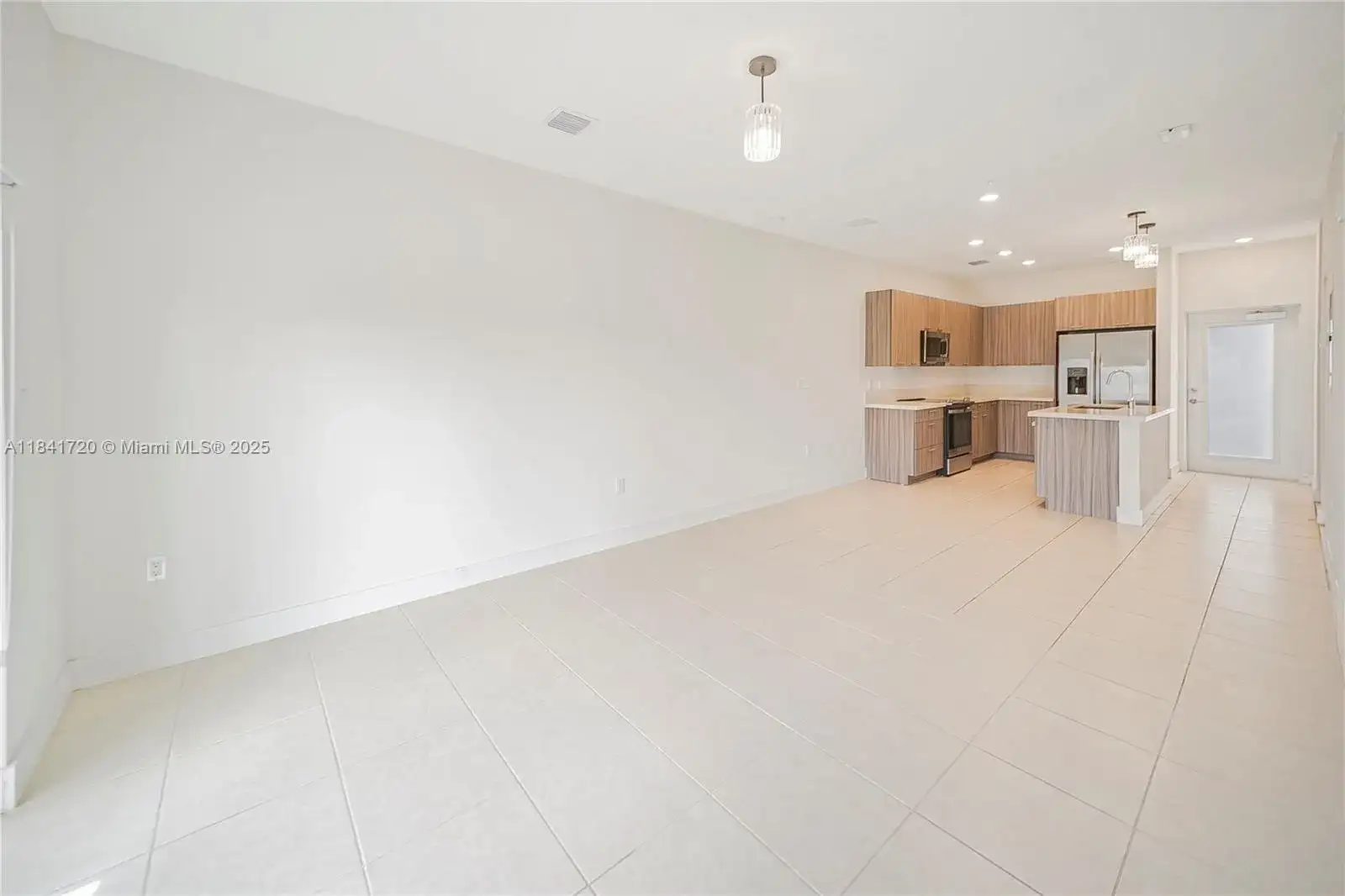 8265 NW 41st St # 202, Doral FL 33166 photo 5
