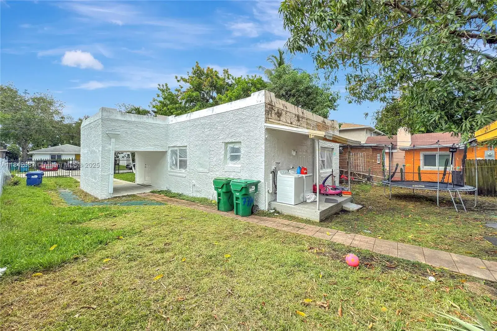 7770 NW 9th Ave, Miami FL 33150 photo 2